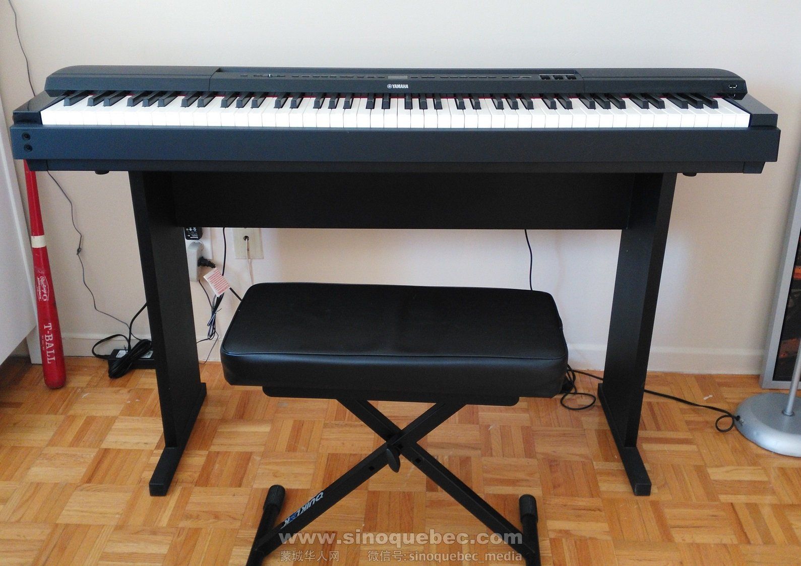 YAMAHA电钢琴，型号为DIGITAL PIANO P-255，2015年10月购于ARCHAMBAULT,原价1260刀不含税，88键，九成新（ ...