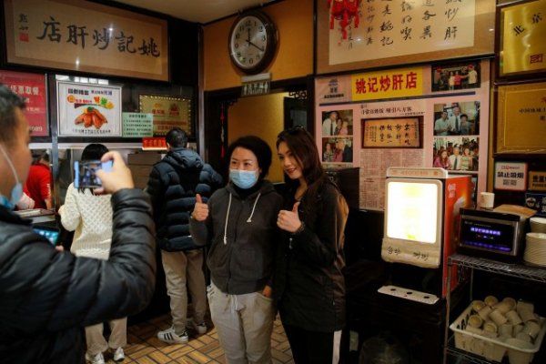 北京这家卖“炒肝”的小吃店一下火了