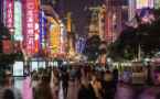 “她要是中国人就好了”：美国儿子飞上海买药救癌母