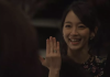一批年轻女性，正在“崩老头”