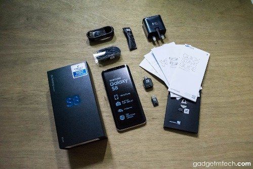Samsung-Galaxy-S8-Unboxing-First-Impressions_9.jpg