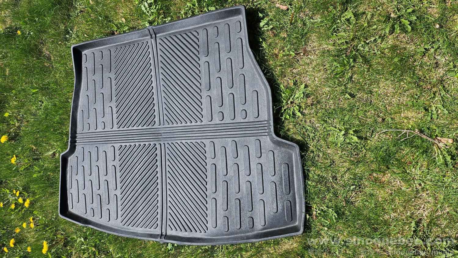 RAV4-Cargo mat-1.jpg