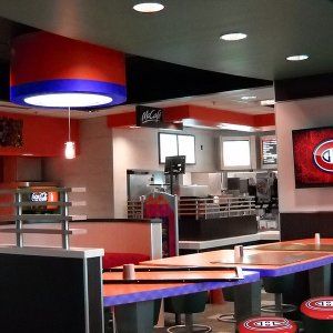 蒙特利尔冰球主题麦当劳明天开业