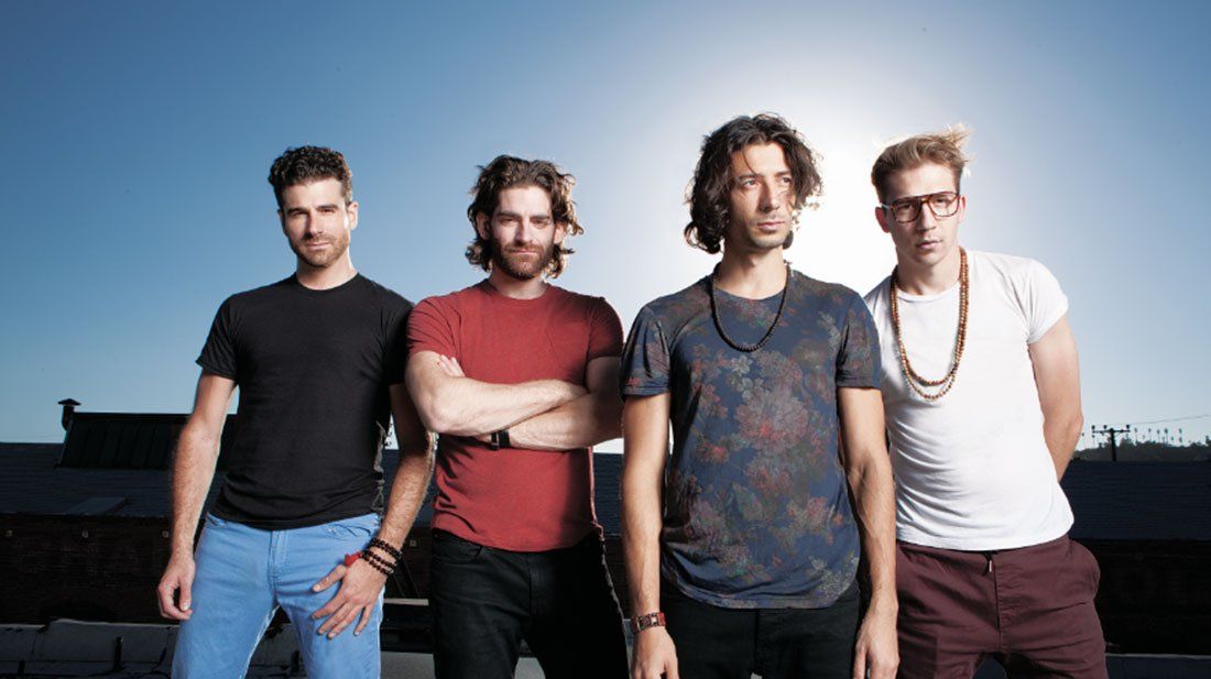 Magic песни. Modern color группа. Two colors фото группы. кавер группа день бороды ижевск. музыкальная группа цвет.