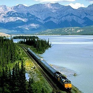 加拿大VIA夏日青少年特惠火车通票