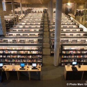 蒙特利尔市图书馆开放时间落后郊区