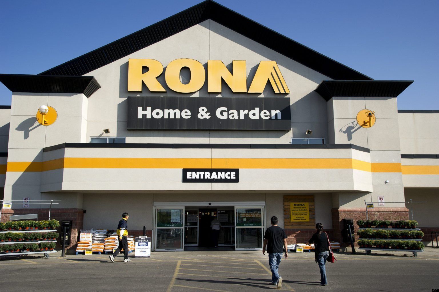 魁省企业Rona被收购的幕后经历