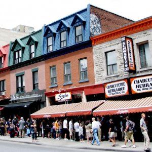 蒙特利尔最值得排队等候的餐馆 你排过几家？