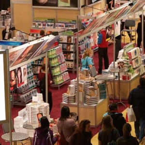 蒙特利尔第四十届图书沙龙会