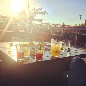 蒙特利尔被水环绕的超美露台餐厅