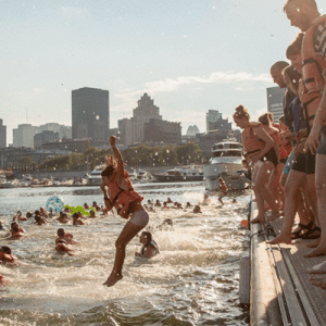 蒙特利尔老港大型河流派对