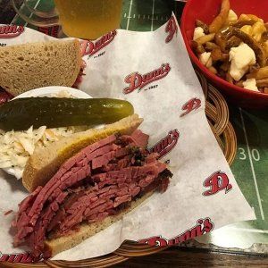 蒙特利尔不可不试的七家熏肉店