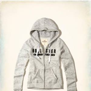 Hollister百款服饰五折起 仅一天