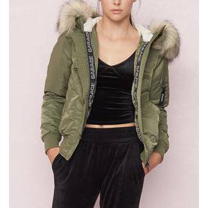 Garage秋季外套七折起