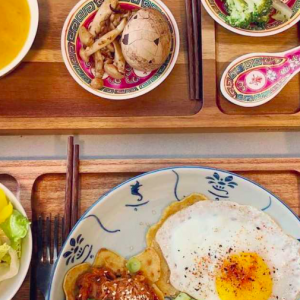 牛肉面 卤蛋 石锅拌饭--蒙特利尔的早午餐越来越精彩