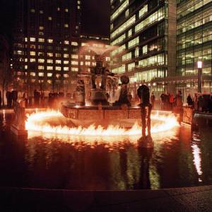 非常炫！老港的这个喷泉每晚将进行火焰表演