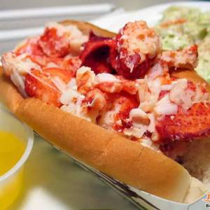 蒙特利尔五个最好吃的龙虾卷餐馆