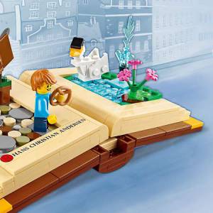 乐高购物满$99送故事书套装