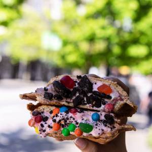 Pappa Roti免费冰激凌面包