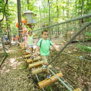 魁北克最大的儿童户外探险乐园