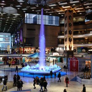 蒙特利尔Desjardins综合商厦节日儿童乐园