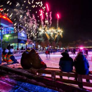 本周末精彩活动-老港免费烟花 冬日不夜城 圣诞农场 滑雪地轮胎 ... ...