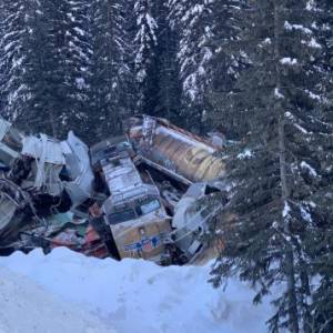 BC省发生货运列车出轨事故，三名CP运输公司员工丧生
