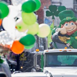 蒙特利尔St. Patrick's Day大游行将回归Ste-Catherine大街