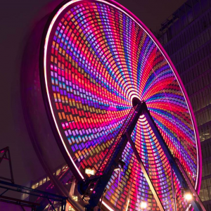 免费乘坐魁北克枫叶摩天轮