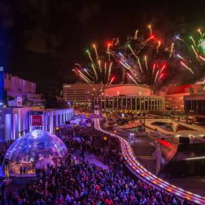 本周末--蒙特利尔之光 免费坐摩天轮 游戏节 芝士美食节