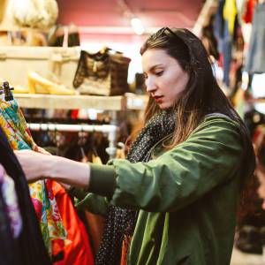 蒙特利尔最大的复古服饰特卖会