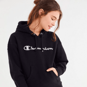 Urban Outfitters潮牌闪卖 42元收Champion卫衣 原价84