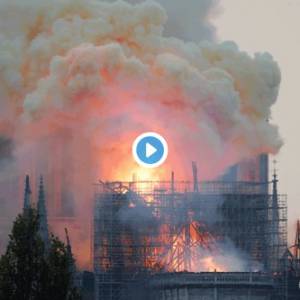 巴黎圣母院大火主楼坍塌 全球瞩目（多图）