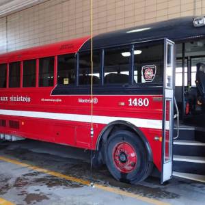 蒙特利尔市消防局不再拥有庇护灾民的专用大巴