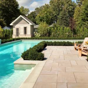 定制游泳池：享受生活的魁北克人走在时尚前列