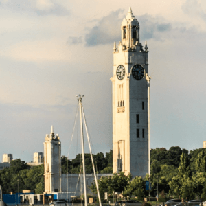 蒙特利尔老港的灯塔马上要免费开放了