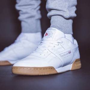 Reebok运动衣鞋全场5折