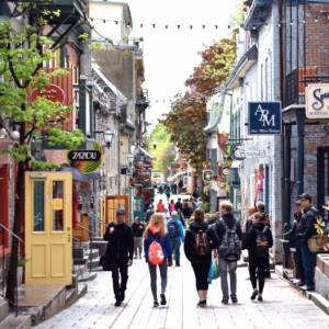 人工短缺创纪录导致魁今夏旅游业陷入危机