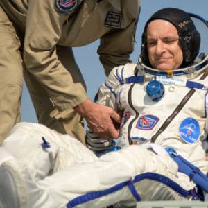 蒙特利尔宇航员回到地球后面临漫长的康复之路