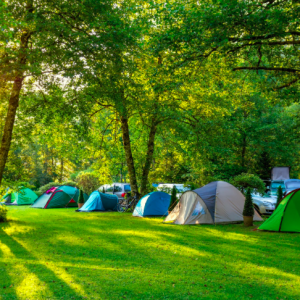 魁省十个最棒的湖边露营地