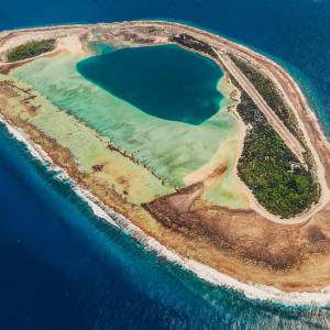 太阳剧团创始人AirBnb挂牌出租百万小岛引全球轰动