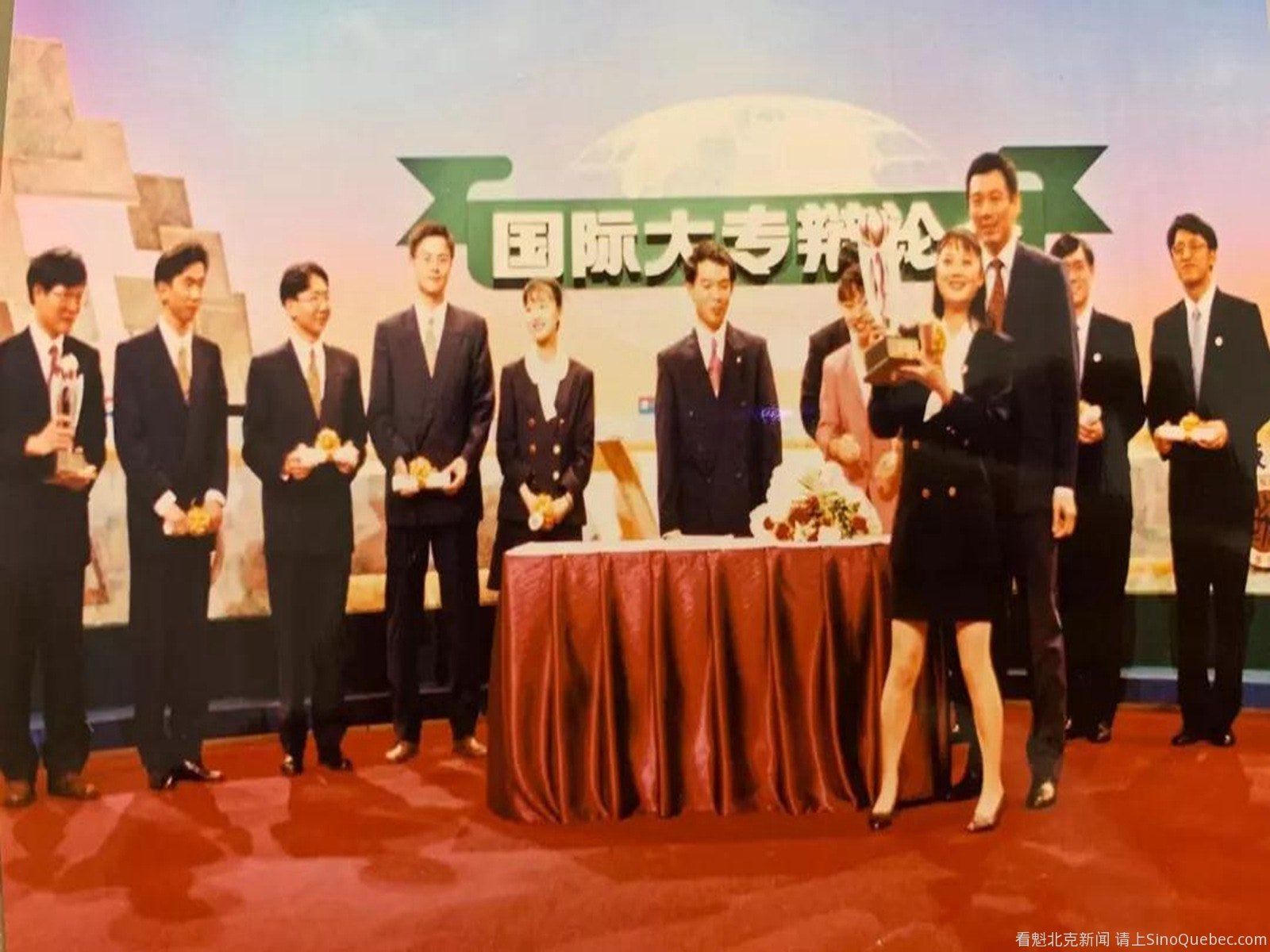 曾涉薄熙来案 中国央视前主播姜丰现身新加坡-综合新闻-蒙城华人网-蒙特利尔第一中文网-www.sinoquebec.com