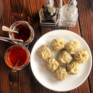 今天在蒙特利尔这里吃饺子只要一元