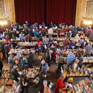 Westmount大型图书销售会