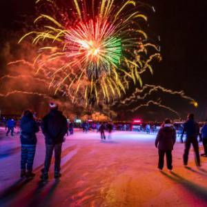 美翻天！老港四场免费烟花展