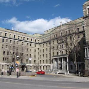 Notre-Dame医院缺患者  医学诊断测试没有等待时间