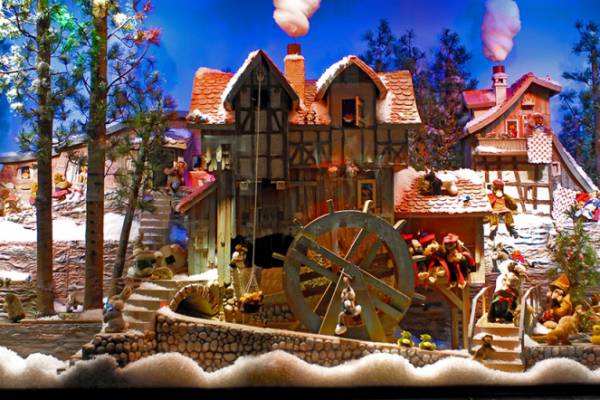 蒙特利尔最知名的圣诞橱窗正在这里展出