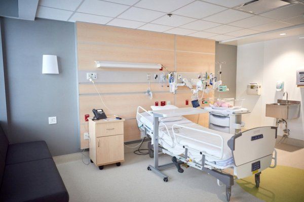 Sainte-Justine医院全新的母婴及妇产科部门成立