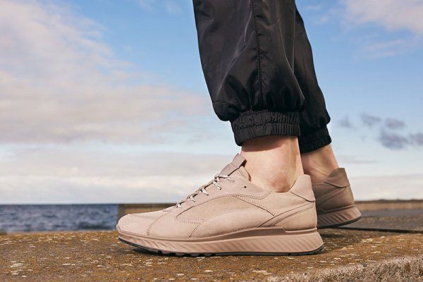 ECCO 舒适鞋履折扣区4折+8折 全场免邮