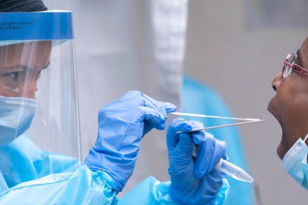 魁省终于达到新冠病毒的测试目标